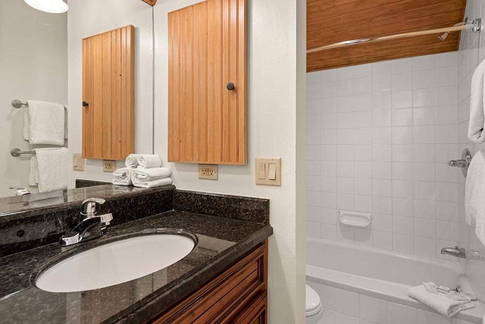 Independence Square Unit 313, Downtown Hotel Room In Aspen With Rooftop Hot Tub Exterior foto