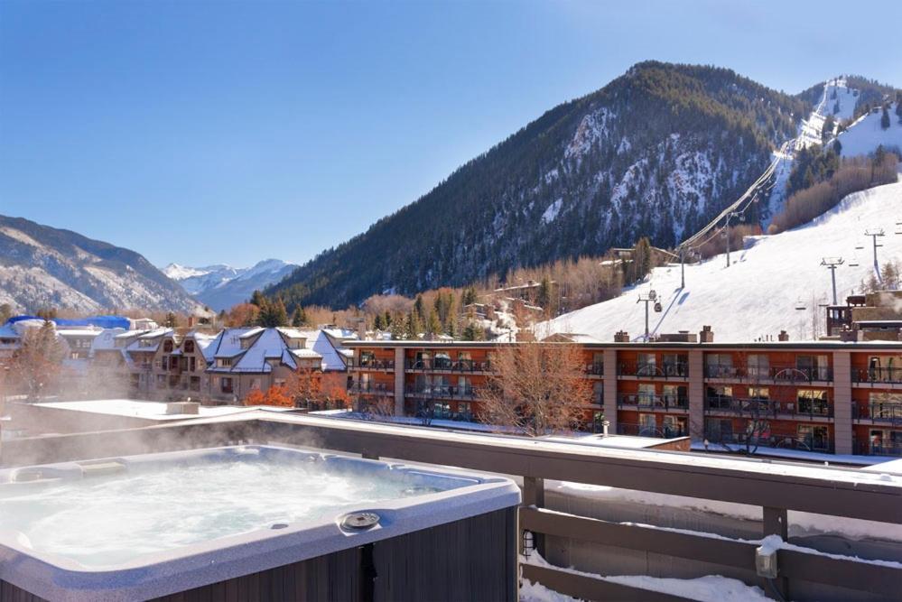 Independence Square Unit 313, Downtown Hotel Room In Aspen With Rooftop Hot Tub Exterior foto
